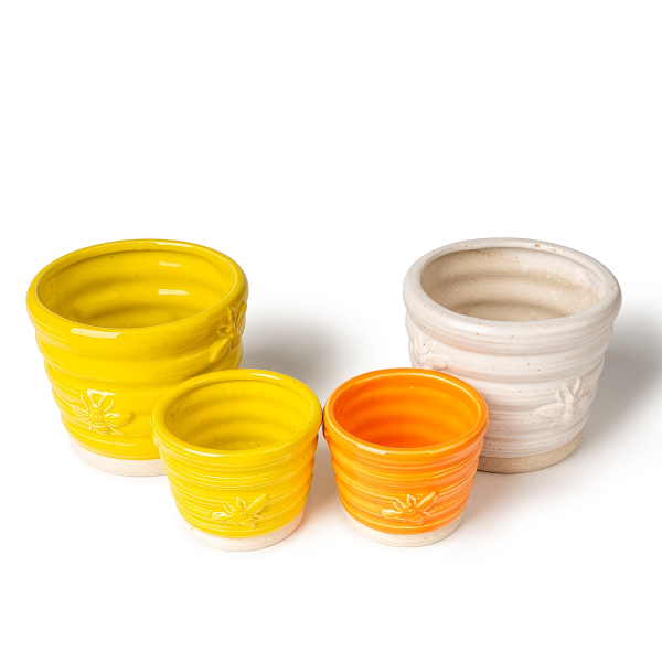 Vil du heve plass og gaveopplevelse? Prøv denne bivoks keramiske stearinlyskrukken med bedårende bidetaljer!