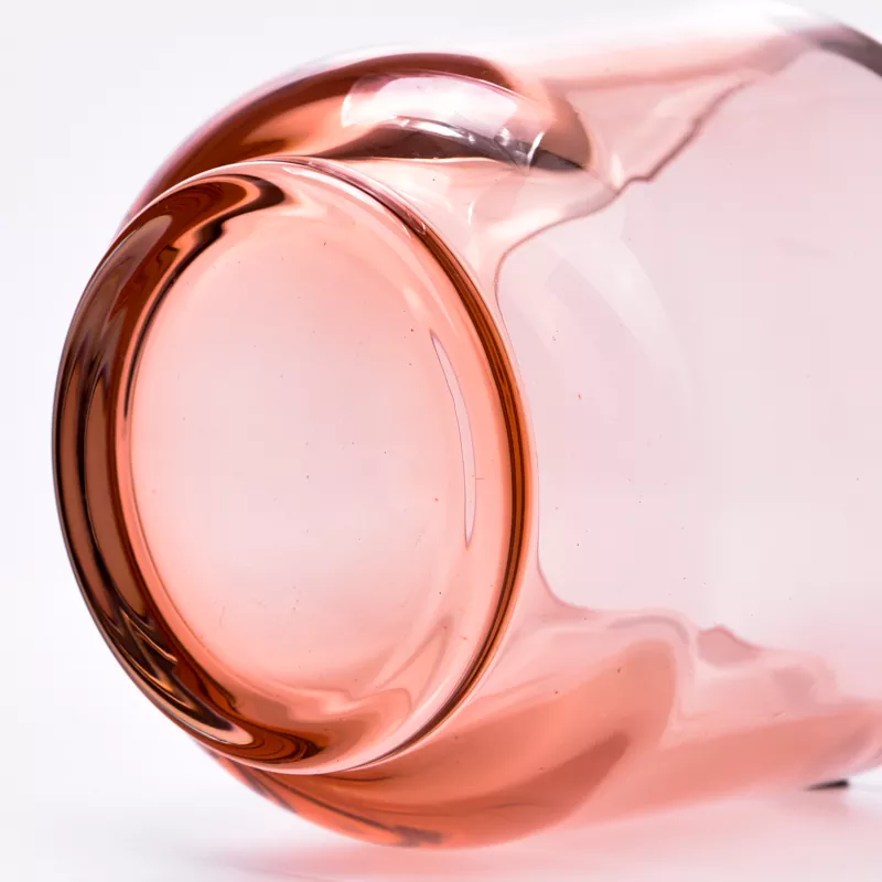 Lysestake i farget glass