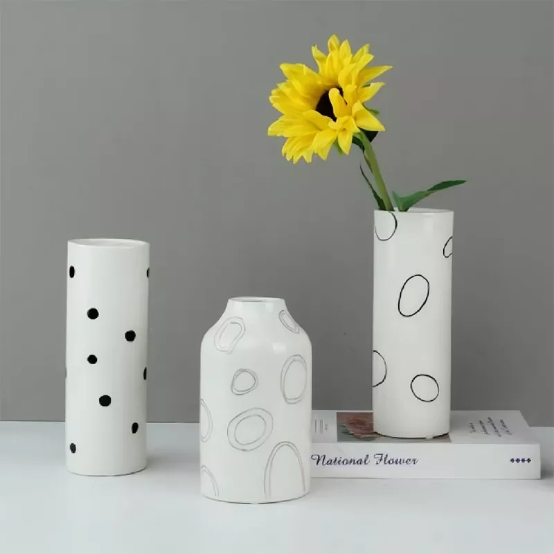 Polka dot steingods vase